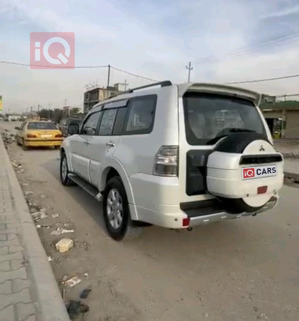 ميتسوبيشي باجيرو